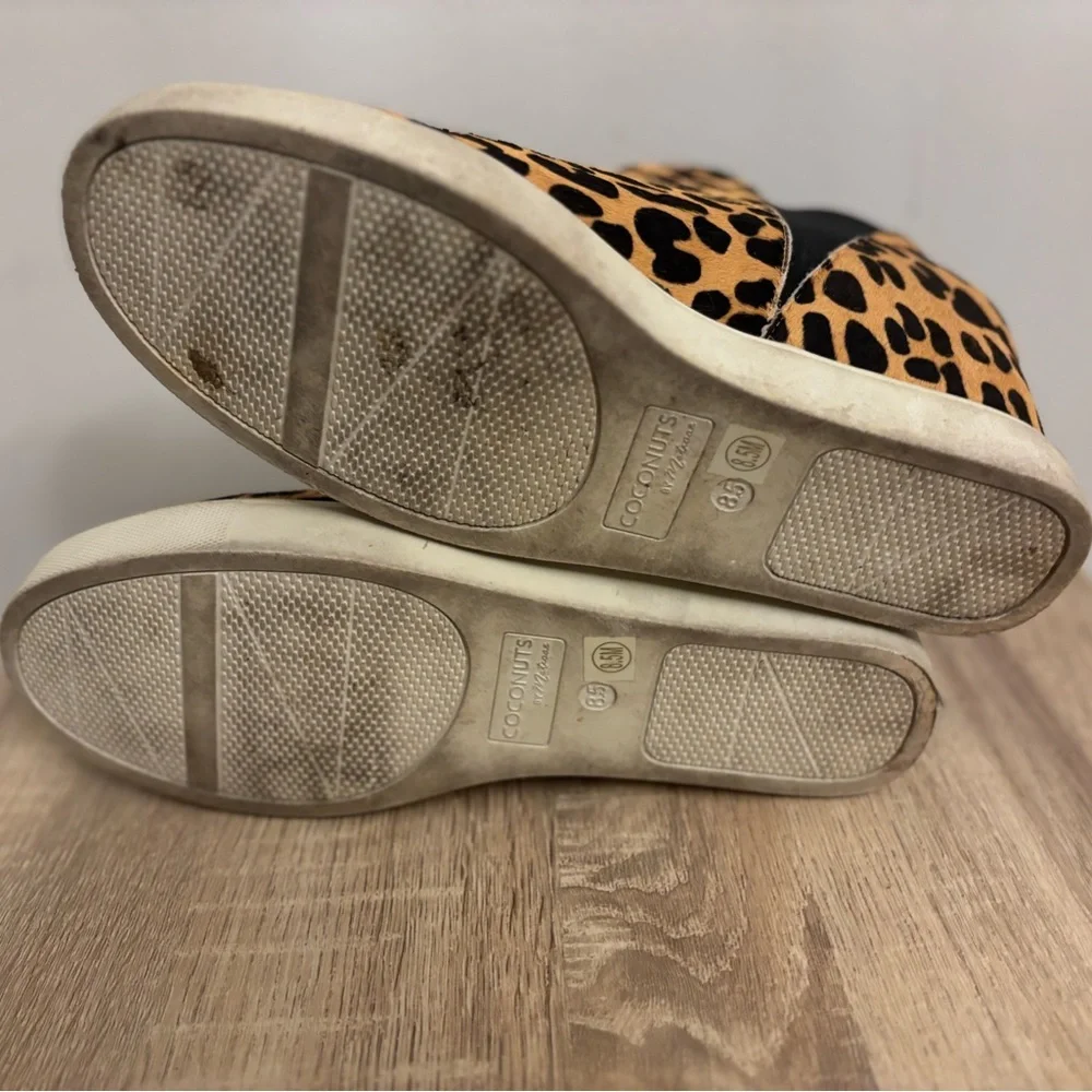 Coconuts by Matisse Lure Hidden Wedge Leopard Print Sneaker Boot Size 8.5